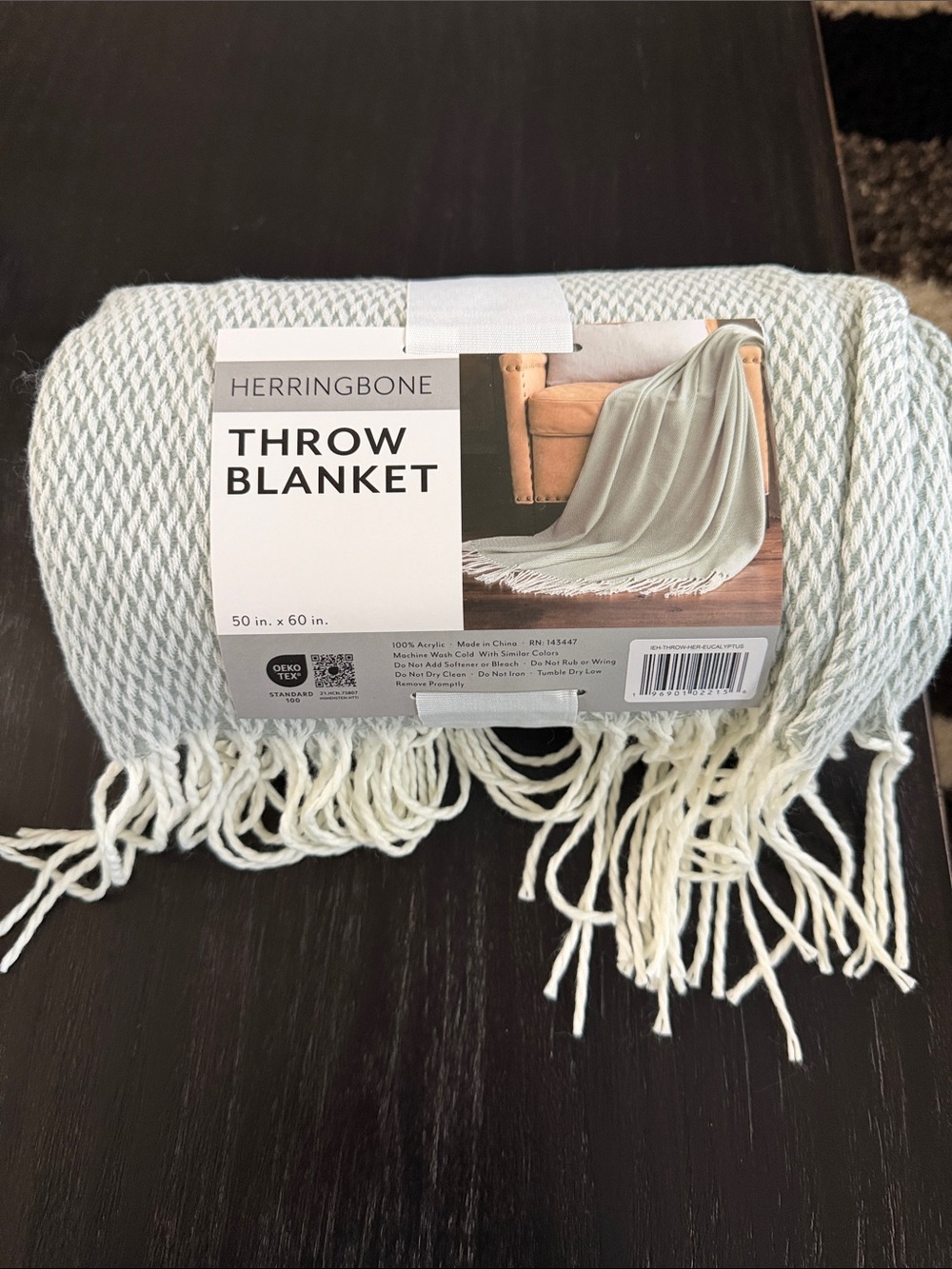 Linen and hutch Throw Blanket - Light Green & Cream